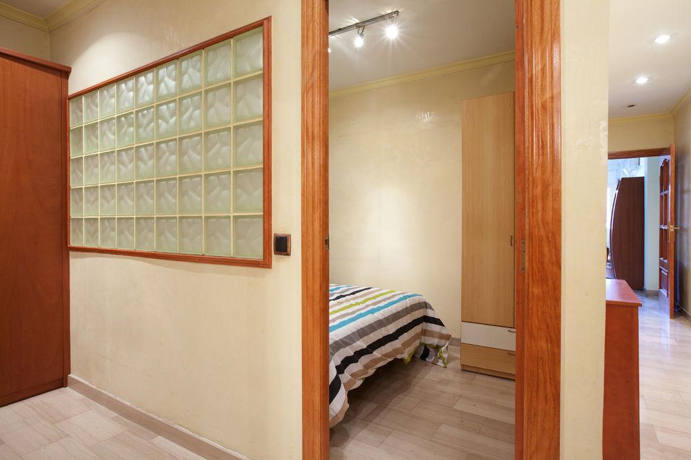 Flateli Lepanto Apartment Барселона Екстериор снимка